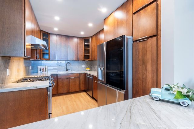 1650 Ala Moana Boulevard PH4105, Honolulu, HI 96815