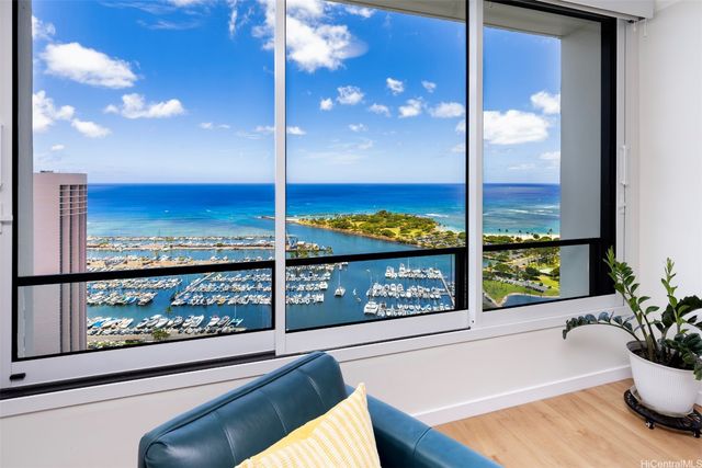 1650 Ala Moana Boulevard PH4105, Honolulu, HI 96815