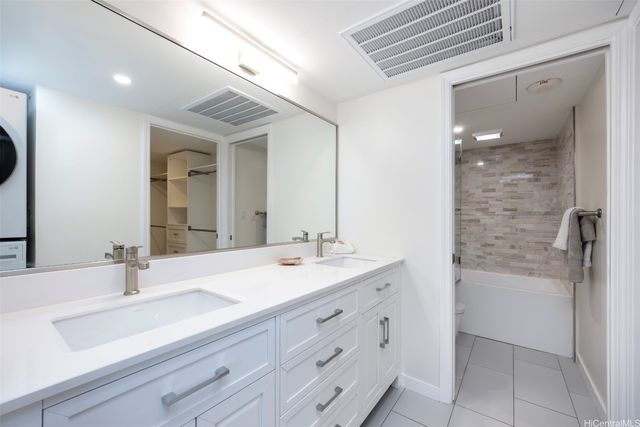 1650 Ala Moana Boulevard PH4105, Honolulu, HI 96815