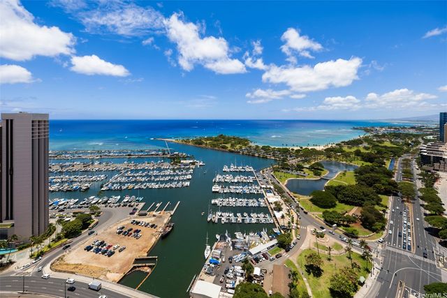 1650 Ala Moana Boulevard PH4105, Honolulu, HI 96815
