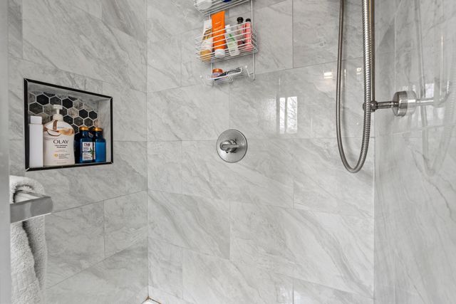 205 E 38th Street, Covington, KY 41015