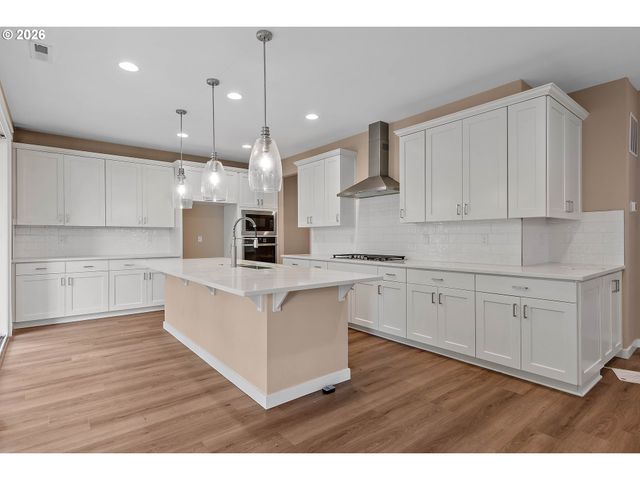 12135 Sw SILVERTIP St, Beaverton, OR 97007