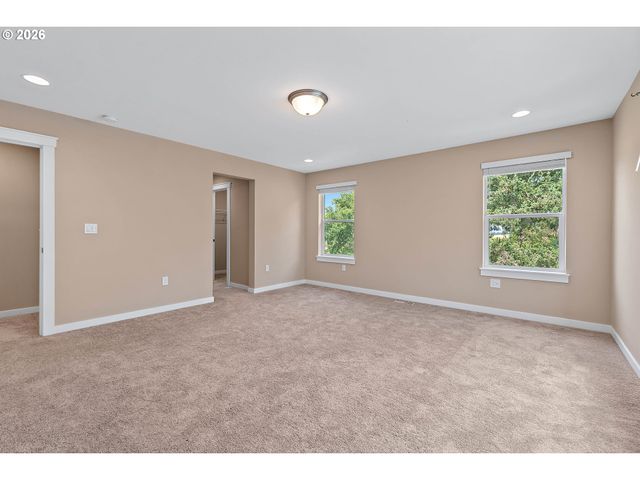 12135 Sw SILVERTIP St, Beaverton, OR 97007