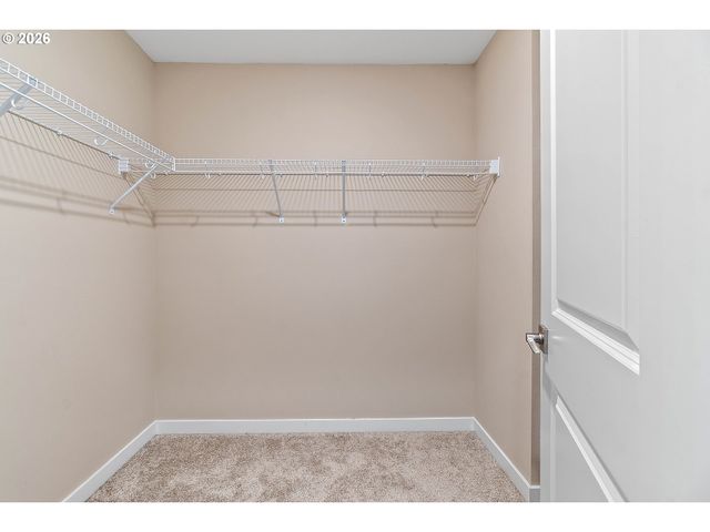 12135 Sw SILVERTIP St, Beaverton, OR 97007