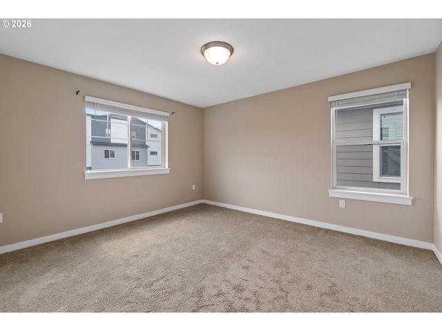12135 Sw SILVERTIP St, Beaverton, OR 97007