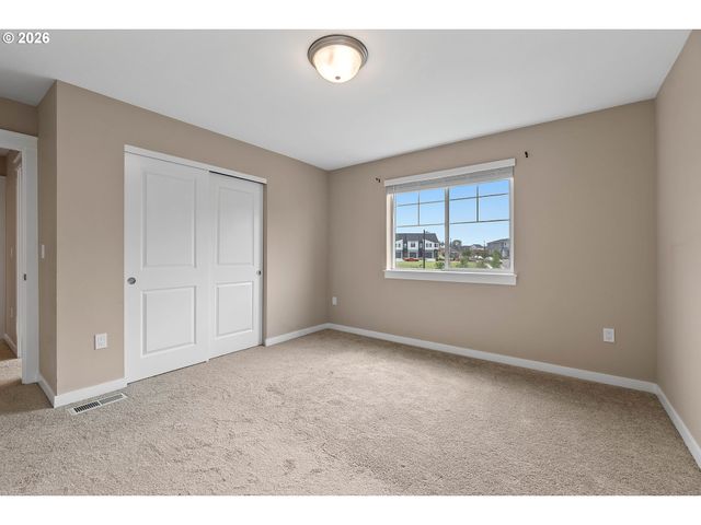 12135 Sw SILVERTIP St, Beaverton, OR 97007