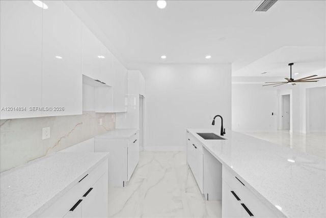 622 BEACH AVE S, Lehigh Acres, FL 33974