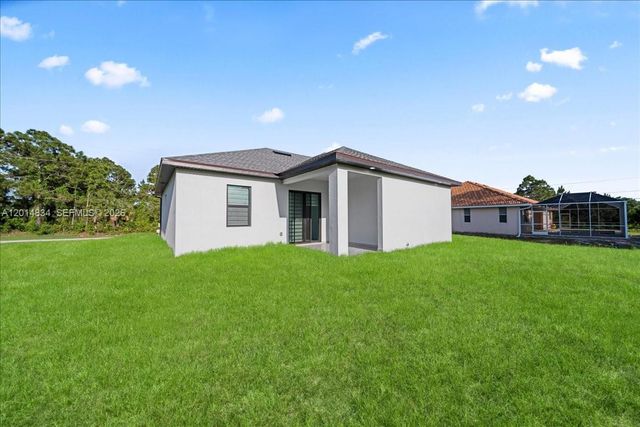 622 BEACH AVE S, Lehigh Acres, FL 33974