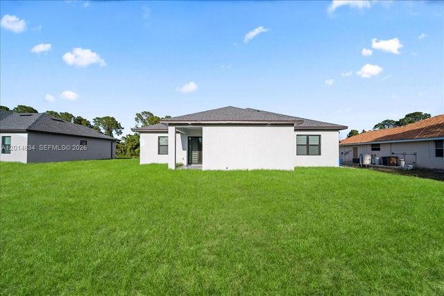 622 BEACH AVE S, Lehigh Acres, FL 33974