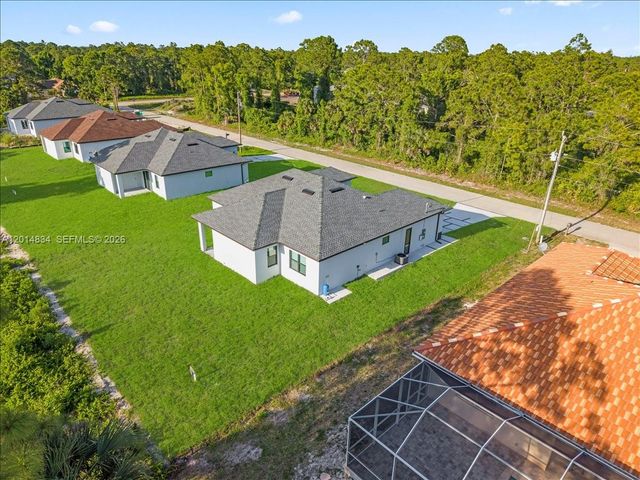 622 BEACH AVE S, Lehigh Acres, FL 33974