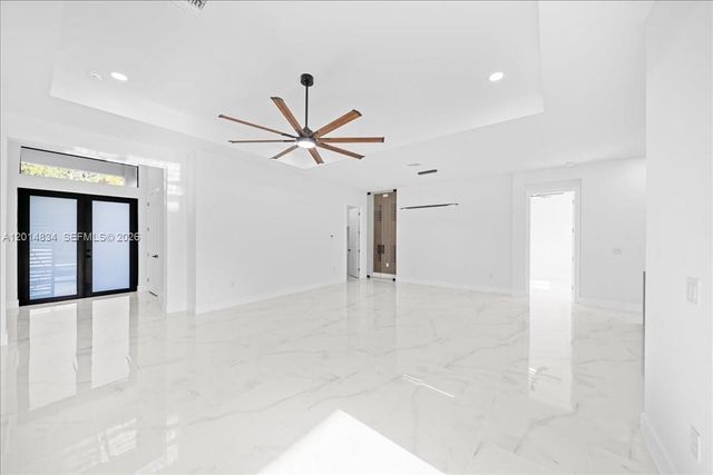 622 BEACH AVE S, Lehigh Acres, FL 33974