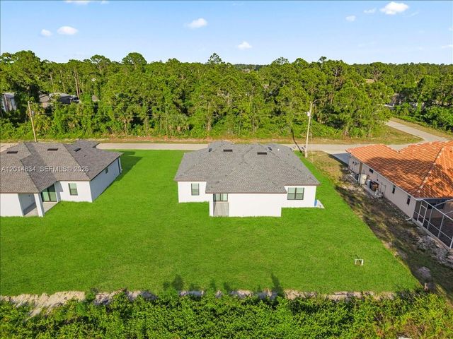 622 BEACH AVE S, Lehigh Acres, FL 33974