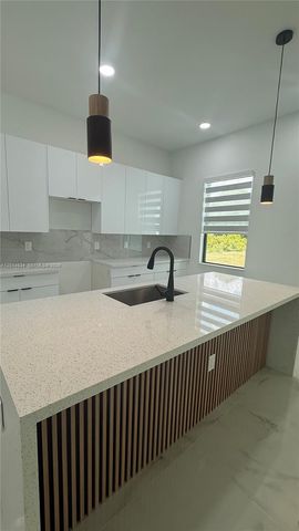 622 BEACH AVE S, Lehigh Acres, FL 33974