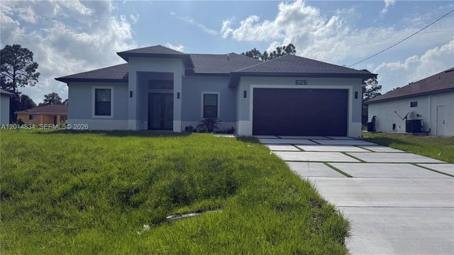 622 BEACH AVE S, Lehigh Acres, FL 33974