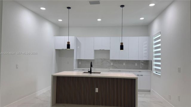 622 BEACH AVE S, Lehigh Acres, FL 33974