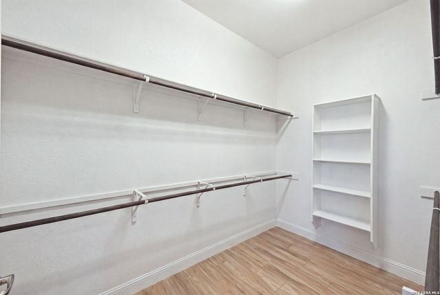 530 POND BLF, San Antonio, TX 78231