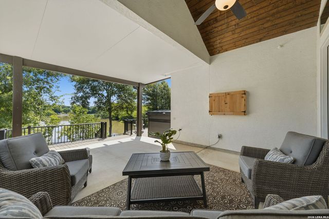 530 POND BLF, San Antonio, TX 78231