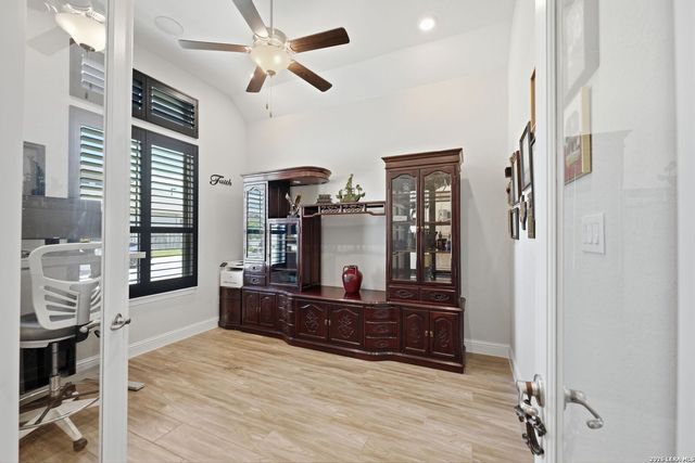 530 POND BLF, San Antonio, TX 78231