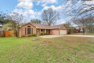 605 Dakota Drive, Joshua, TX 76058