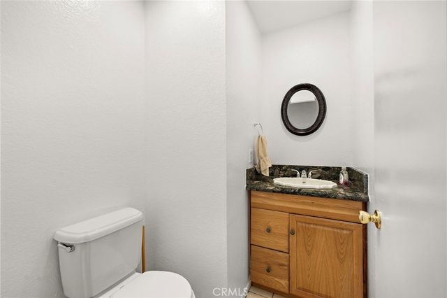2286 Pacific D, Costa Mesa, CA 92627