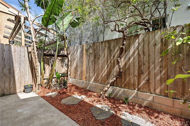2286 Pacific D, Costa Mesa, CA 92627