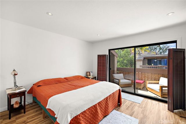 2286 Pacific D, Costa Mesa, CA 92627