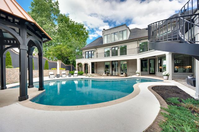 19 Inveraray, Nashville, TN 37215