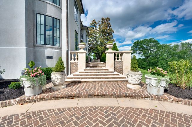 19 Inveraray, Nashville, TN 37215