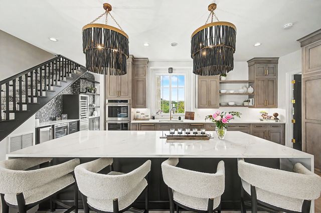19 Inveraray, Nashville, TN 37215