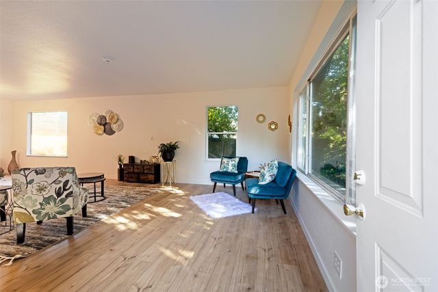 19415 143rd Place SE, Renton, WA 98058