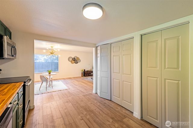 19415 143rd Place SE, Renton, WA 98058