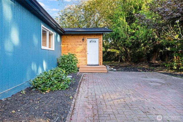 19415 143rd Place SE, Renton, WA 98058