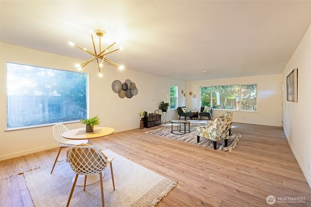 19415 143rd Place SE, Renton, WA 98058