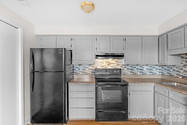 7530 Pebblestone Drive, Charlotte, NC 28212