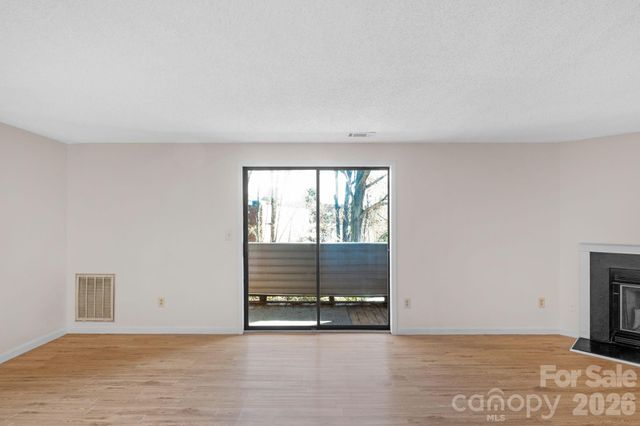 7530 Pebblestone Drive, Charlotte, NC 28212