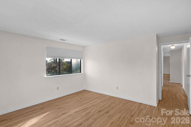 7530 Pebblestone Drive, Charlotte, NC 28212