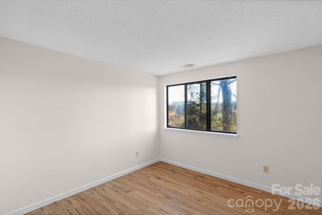 7530 Pebblestone Drive, Charlotte, NC 28212