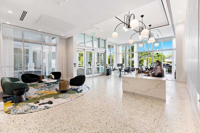 2820 NE 214th Street 1005, Aventura, FL 33180