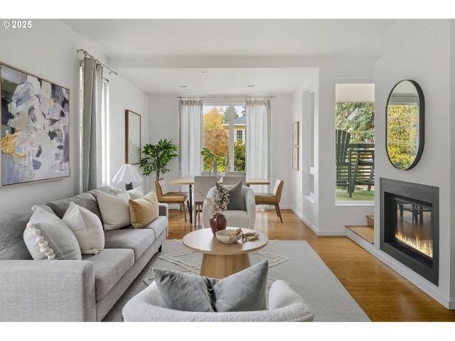 1102 Ne TILLAMOOK St 5, Portland, OR 97212