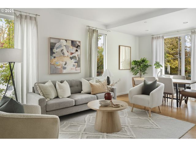 1102 Ne TILLAMOOK St 5, Portland, OR 97212