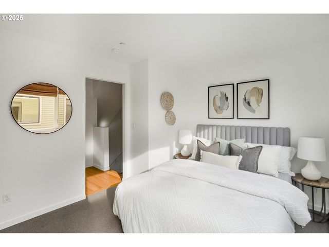 1102 Ne TILLAMOOK St 5, Portland, OR 97212