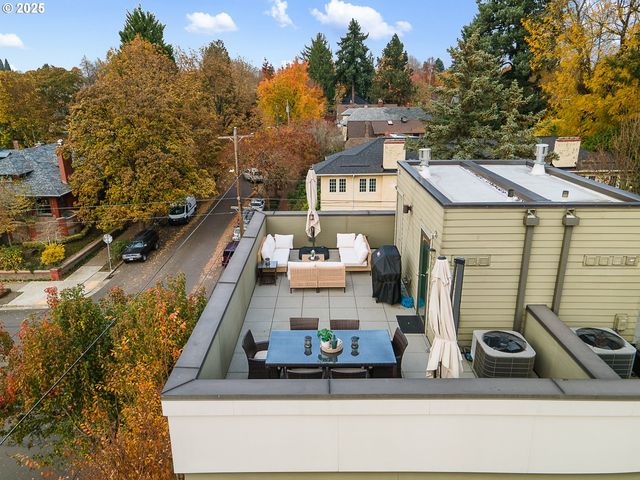1102 Ne TILLAMOOK St 5, Portland, OR 97212