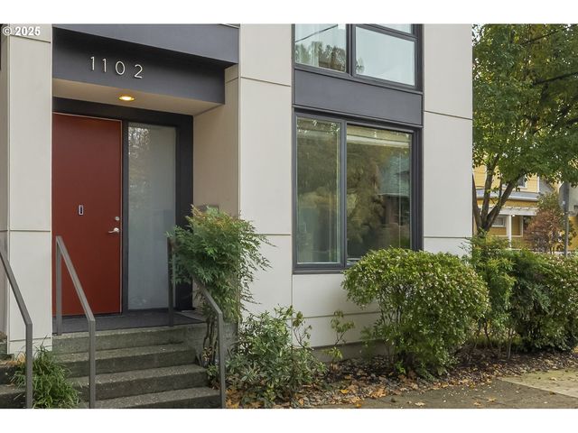 1102 Ne TILLAMOOK St 5, Portland, OR 97212