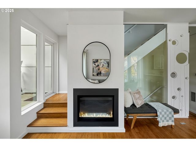 1102 Ne TILLAMOOK St 5, Portland, OR 97212