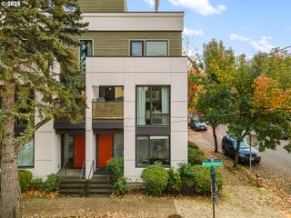 1102 Ne TILLAMOOK St 5, Portland, OR 97212