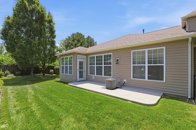 561 Rickels Court, Whiteland, IN 46184