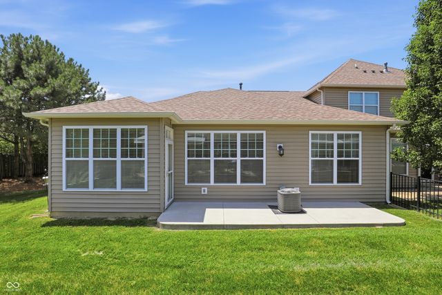 561 Rickels Court, Whiteland, IN 46184