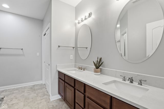 561 Rickels Court, Whiteland, IN 46184