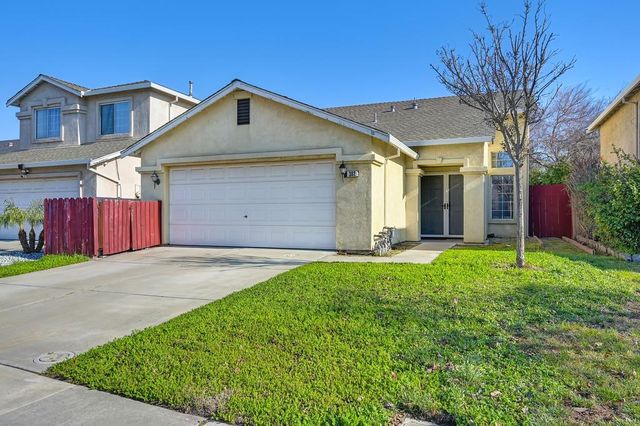 382 Victory Ave, Manteca, CA 95336
