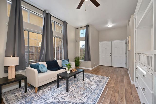 382 Victory Ave, Manteca, CA 95336